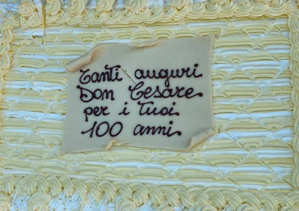 100 anni al fianco dei cittadini di Origgio, festa per don Cesare Catella