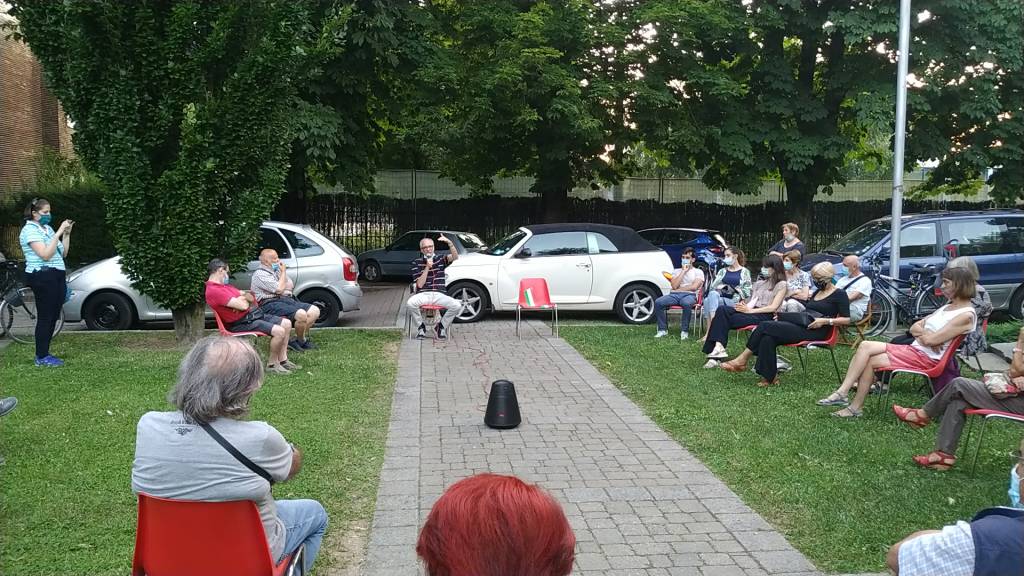 Augusto Airoldi comincia il tour nei quartieri: prima serata al Regina Pacis