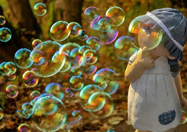 Spettacoli nei cortili o sotto gli alberi nel weekend dei bambini -  VerbanoNews