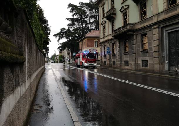 crollo cornicione in corso sempione a legnano