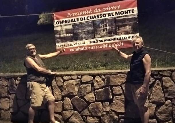 Cuasso al Monte - Striscioni per l'ospedale