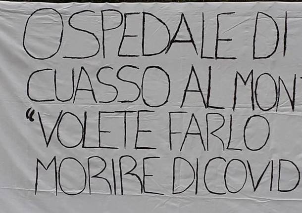 Cuasso al Monte - Striscioni per l'ospedale