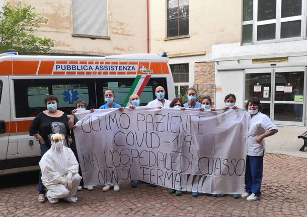 Cuasso al Monte - Striscioni per l'ospedale