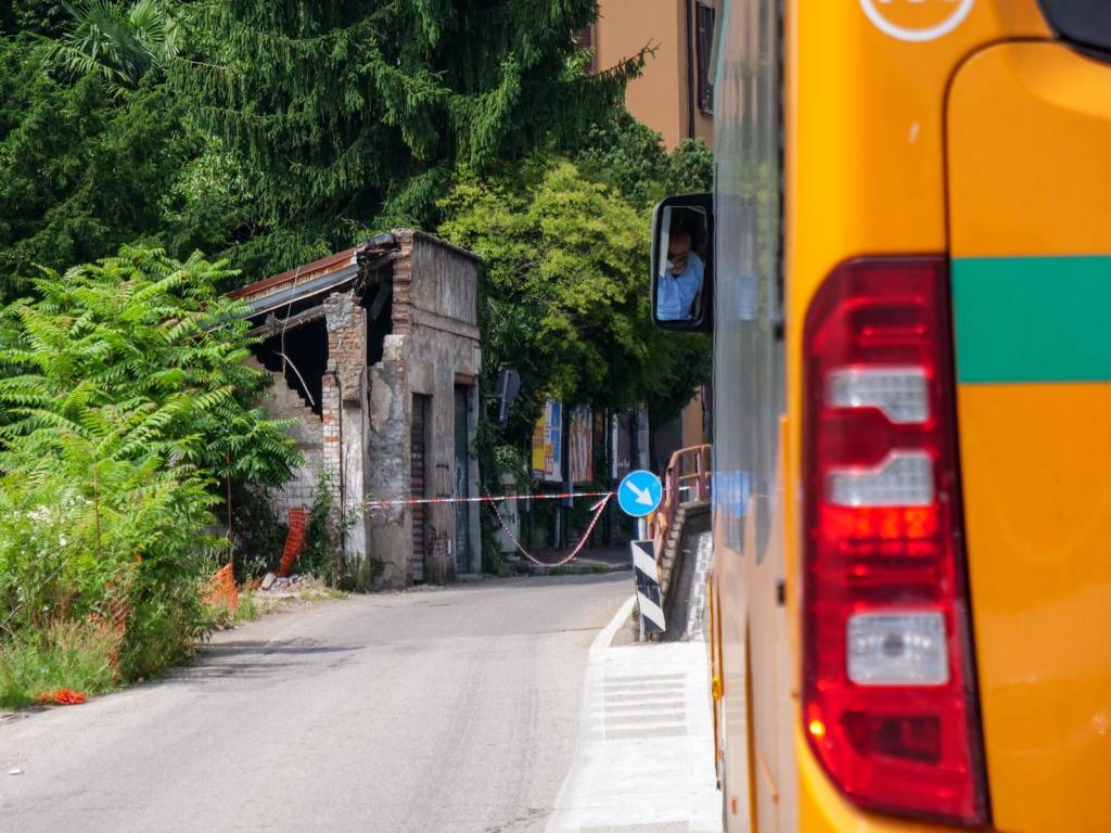 Edificio pericolante, chiusa una parte di via Gasparotto