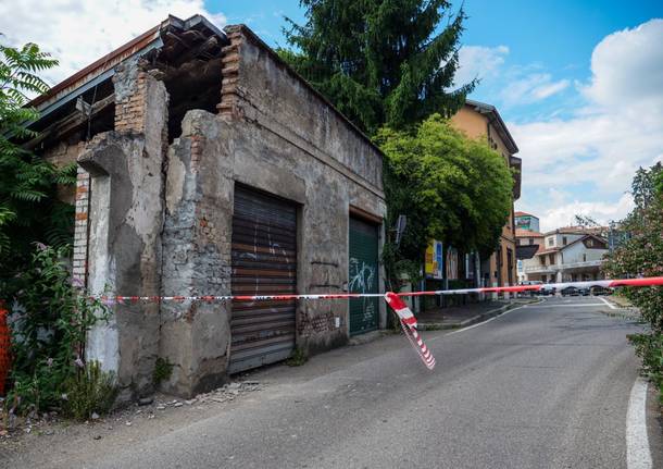 Edificio pericolante, chiusa una parte di via Gasparotto