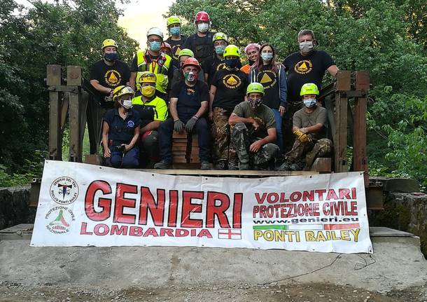 I genieri di Samarate ripristinano un ponte a Pontremoli