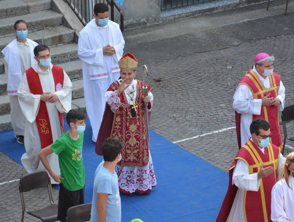 L'arcivescovo Delpini in visita all'oratorio di Busto Garolfo