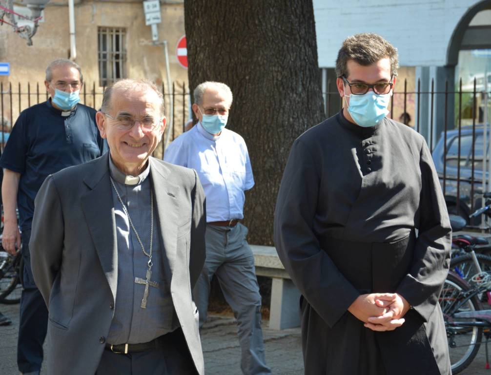L'arcivescovo Delpini in visita all'oratorio di Busto Garolfo