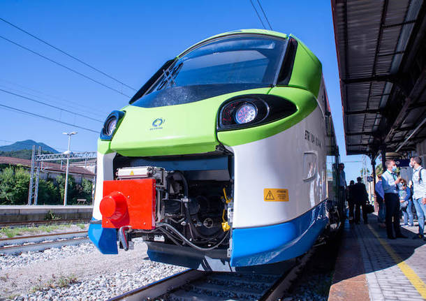 L'inaugurazione del treno Donizetti sulla tratta Milano-Luino