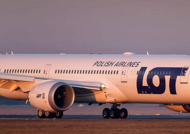 lot polish airlines