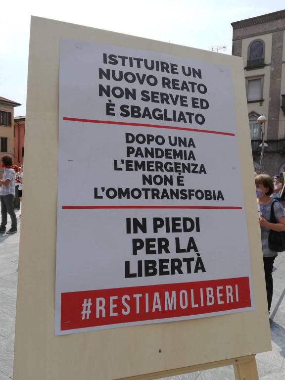 Manifestazione contro il ddl Zan sull’omotransfobia