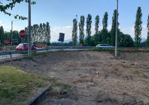 Una nuova rotonda a Galliate Lombardo