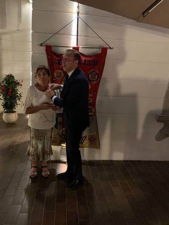 Passaggio di consegne al Lions Club Saronno Host