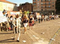 "Saniamo la sanatoria", presidio in piazza Repubblica per i diritti umani