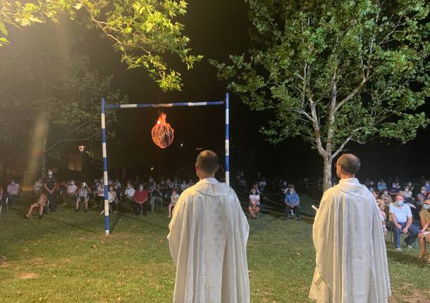 Sant’Eusebio, l’incendio del pallone rituale