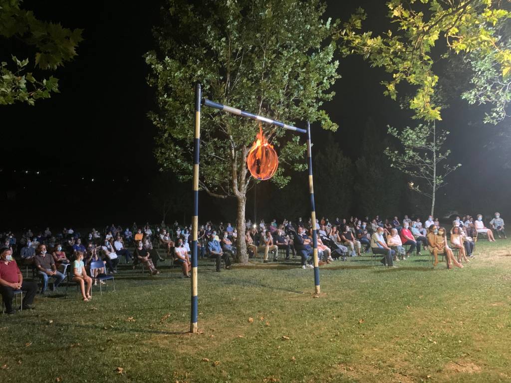 Sant’Eusebio, l’incendio del pallone rituale