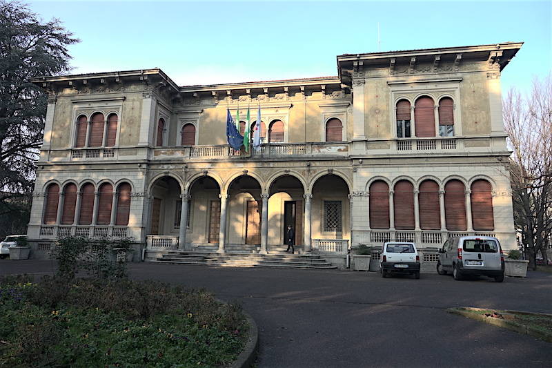 Saronno generico