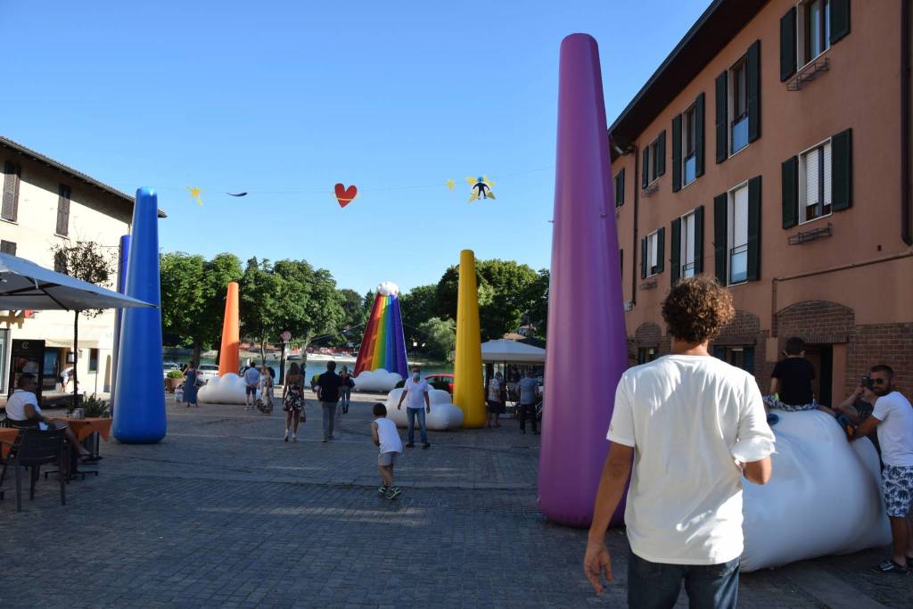 Sesto si tinge dei colori del Parcobaleno