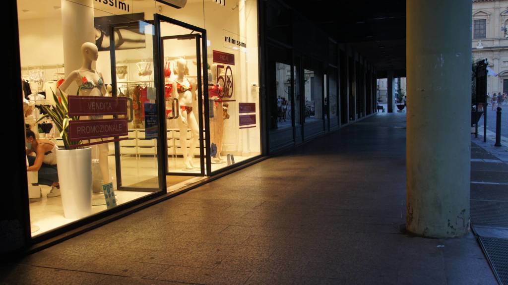 Shopping serale a Saronno