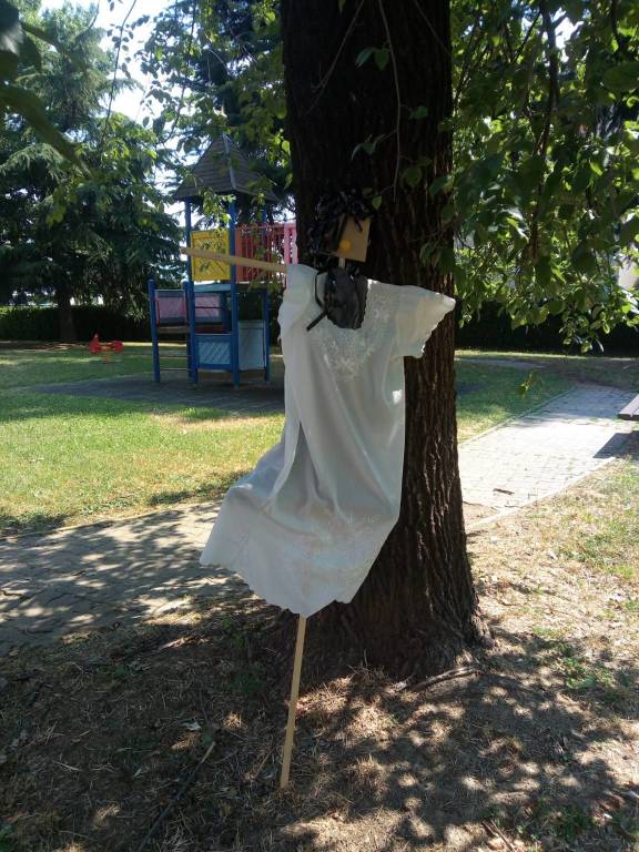 Spaventapasseri contro il degrado