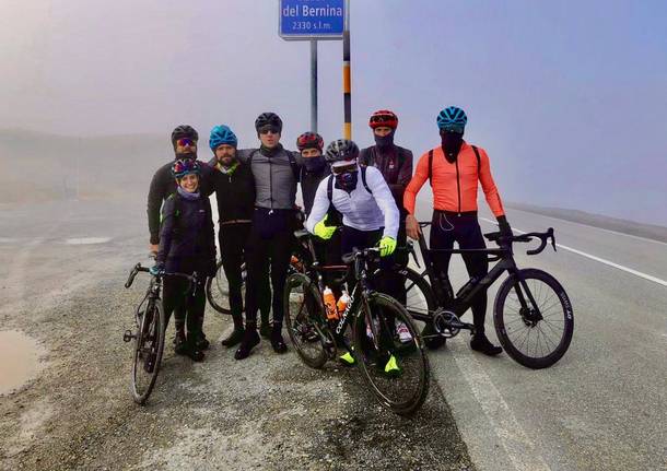 Tre saronnesi scaleranno in bici 16 volte la salita del Campo dei Fiori a scopo benefico 