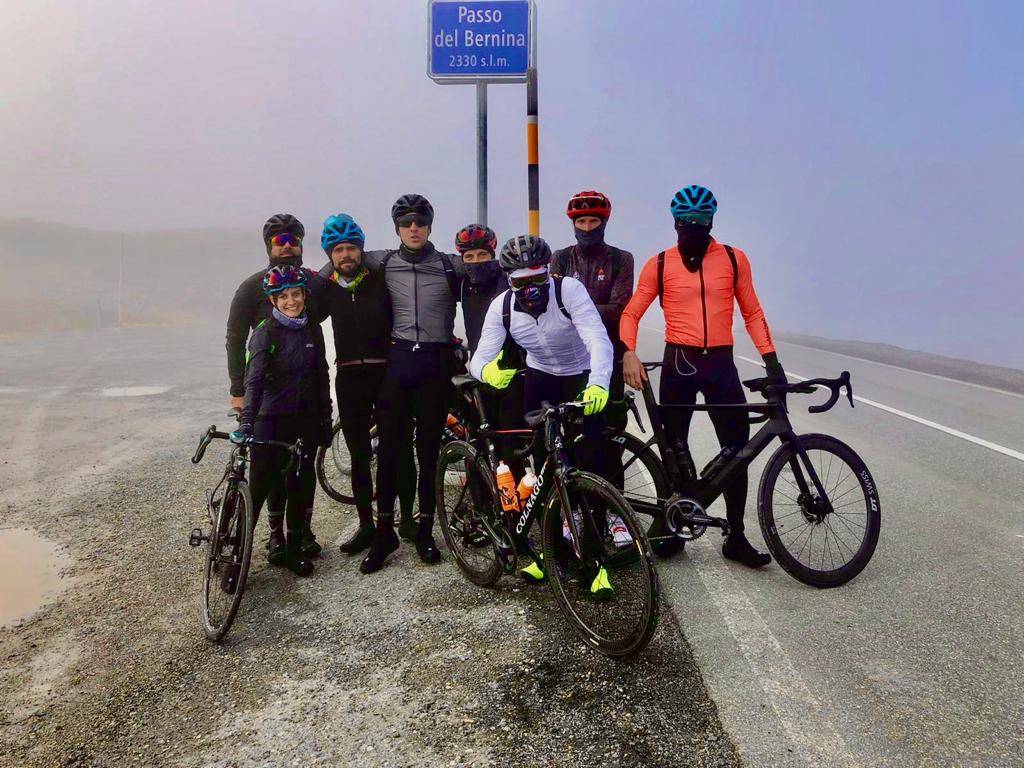 Tre saronnesi scaleranno in bici 16 volte la salita del Campo dei Fiori a scopo benefico 