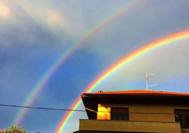 Spettacolare arcobaleno avvistato a Legnano