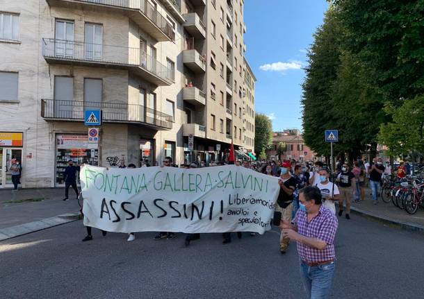 Arriva Salvini, la contestazione degli anarchici si sposta verso Villa Gianetti