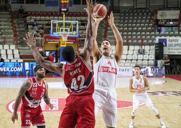 Supercoppa: Openjobmetis Varese - EA7 Milano 77-110