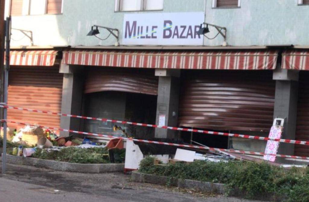 Esplosione in un negozio a Castellanza