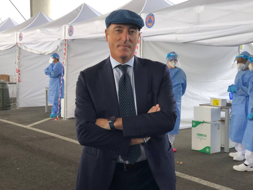 Giulio Gallera al terminal 1 di Malpensa