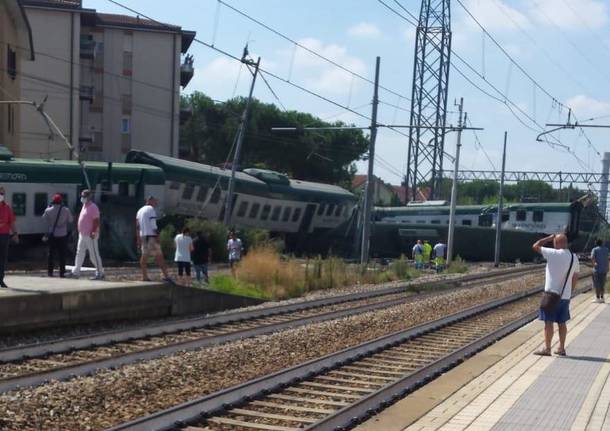 incidente ferroviario carnate usmate 19 agosto 2020