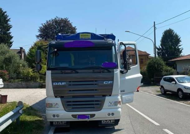 Incidente tra autoarticolati a Olginasio