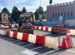 lavori rotonda esselunga via gasparotto varese