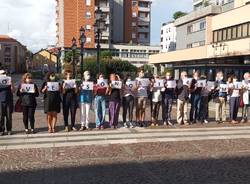 Salvini a Saronno, la contestazione degli anarchici davanti alla stazione