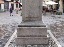 Saronno, riqualificazione e rimozione graffiti all'obelisco di piazza Portici