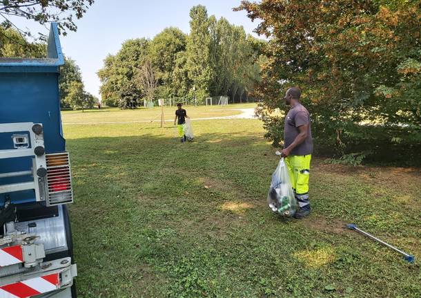 Solaro, continuano i lavori pulizia approfondita al Parco Vita