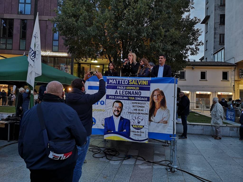 Ballottaggio a Legnano, Salvini in piazza per Carolina Toia