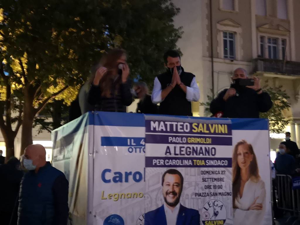 Ballottaggio a Legnano, Salvini in piazza per Carolina Toia