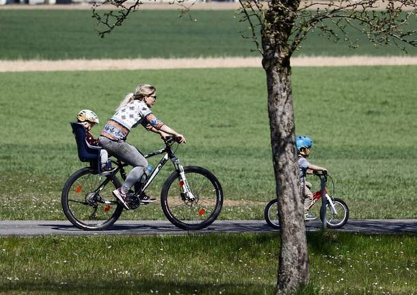 bambini bicicletta