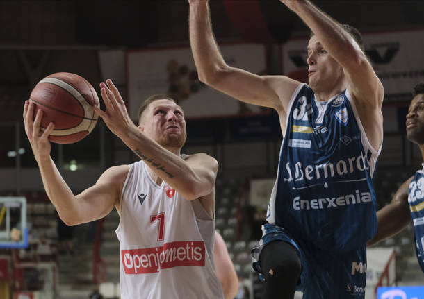 Supercoppa: Openjobmetis Varese - A. San Bernardo Cantù 84-77