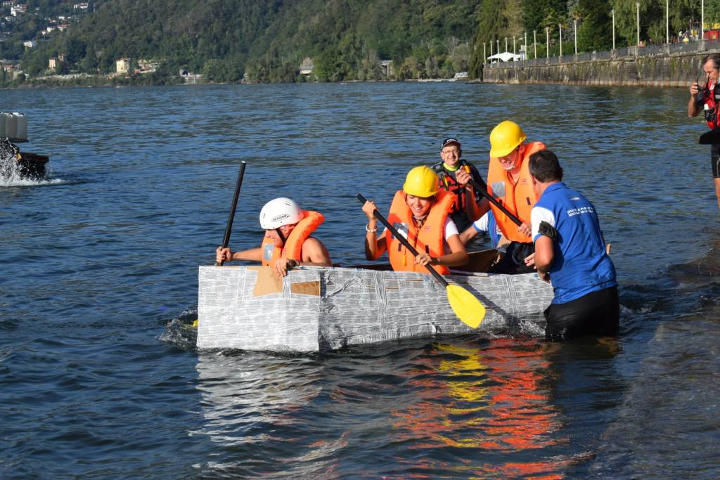 Luino, la “Carton Boat Race 2020“