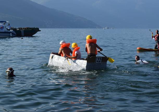 Luino, la “Carton Boat Race 2020“