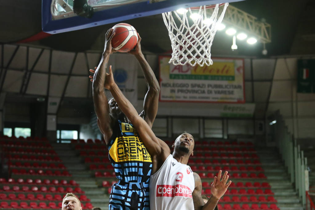 Amichevole a Masnago: Openjobmetis - Vanoli 85-79