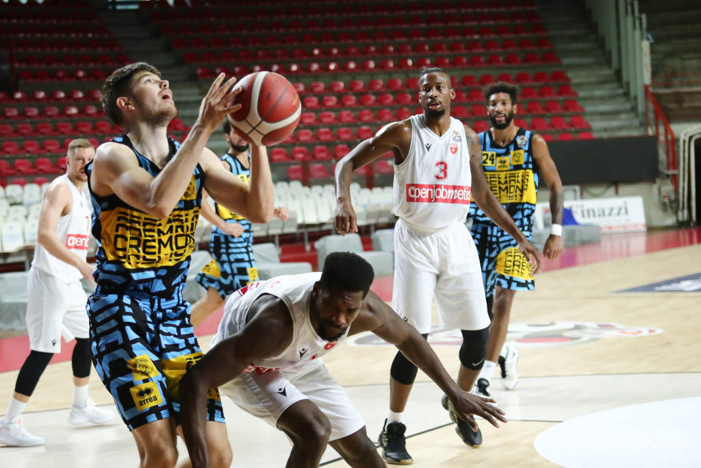 Amichevole a Masnago: Openjobmetis - Vanoli 85-79