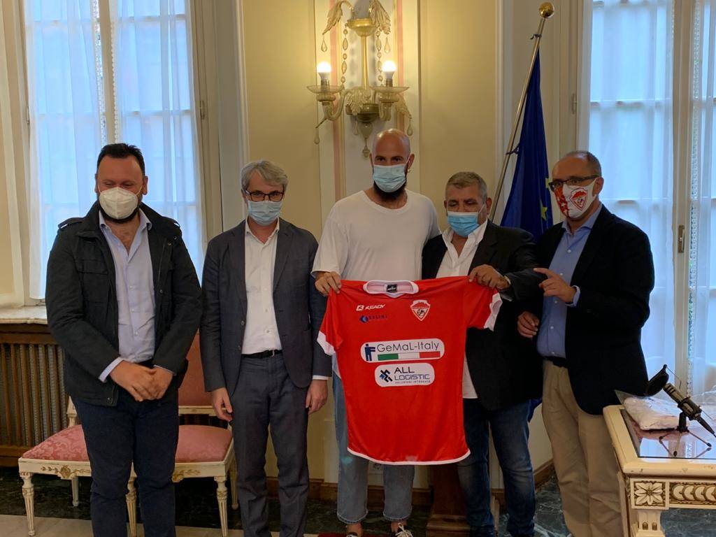 Le nuove maglie del Città di Varese