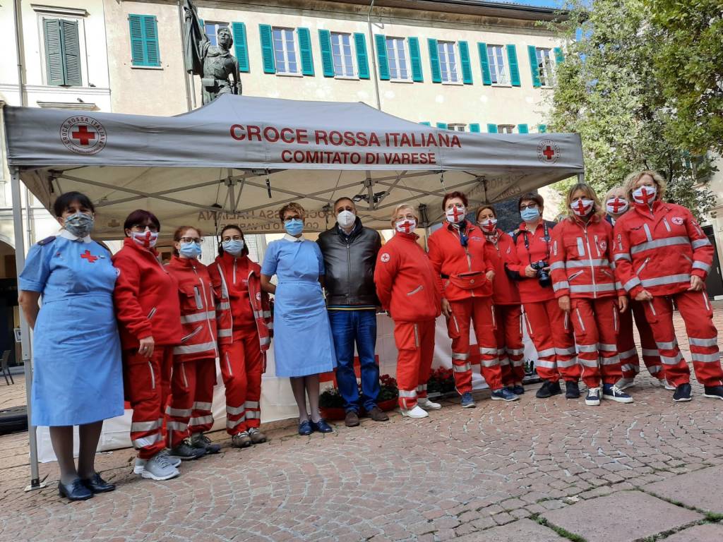 Croce Rossa in piazza per il mercatino d'autunno