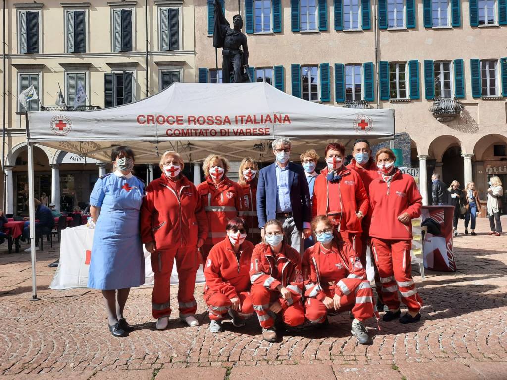 Croce Rossa in piazza per il mercatino d'autunno