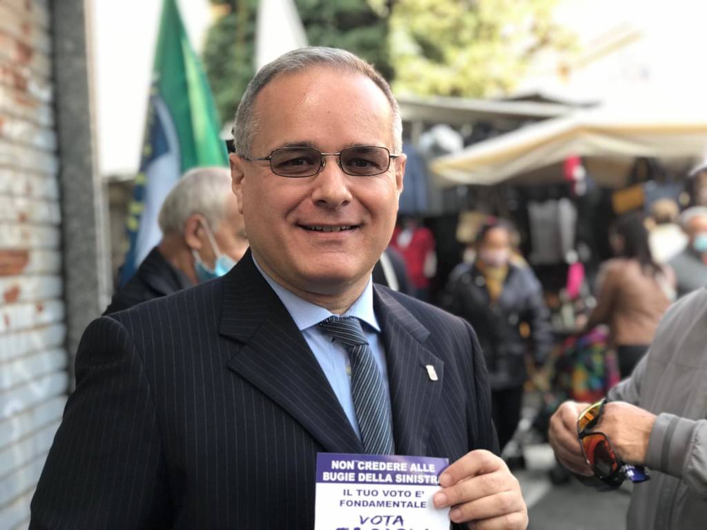 Fagioli e Airoldi, campagna elettorale al mercato