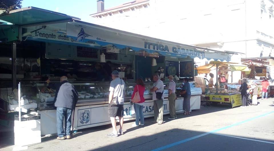 I colori del Mercato di Luino